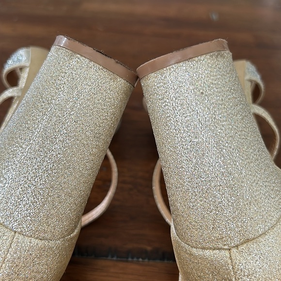 Badgley Mischka Womens Sparkly Gold Crystal Block Heel Sandals Size 9 Party - Picture 7 of 14